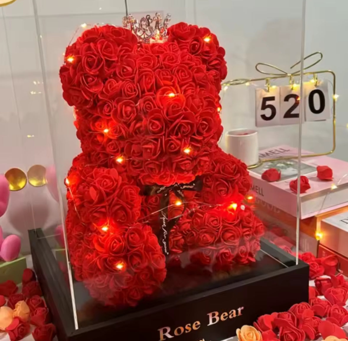 🧸 Mākslīgo Rožu Lācītis – Mūžīgā roze mīlestībai un maigumam 🌹✨